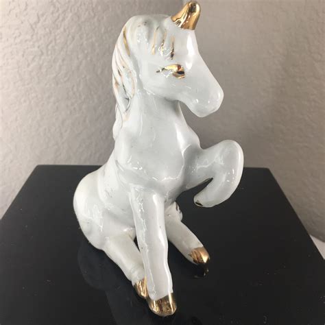 unicorn white gold